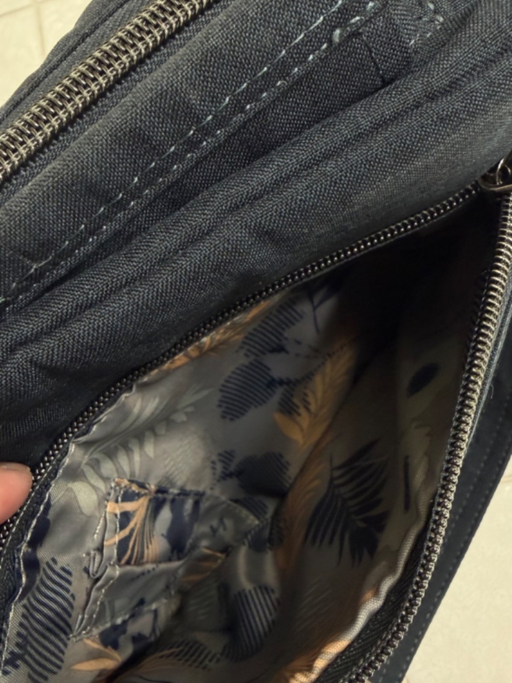 Lug Ranger Crossbody Bag - Picture 7 of 9